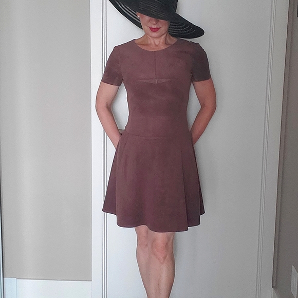 ๐ 2X HOST PICK ๐ BCBG MaxAzria A-line Faux Leather Dress - Picture 7 of 9